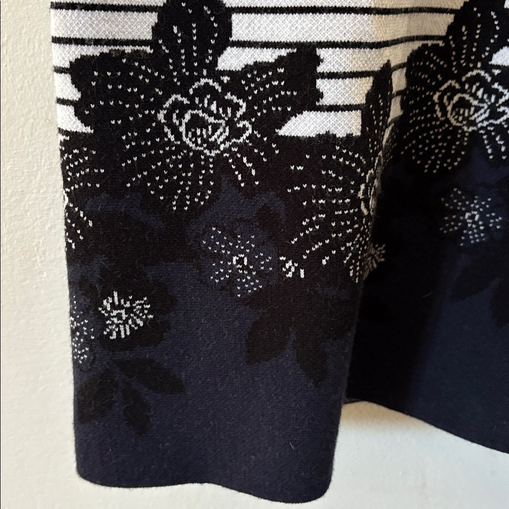 A.L.C. Black and White Knit Shortsleeve dress - large - stripes with floral hem - Picture 4 of 5